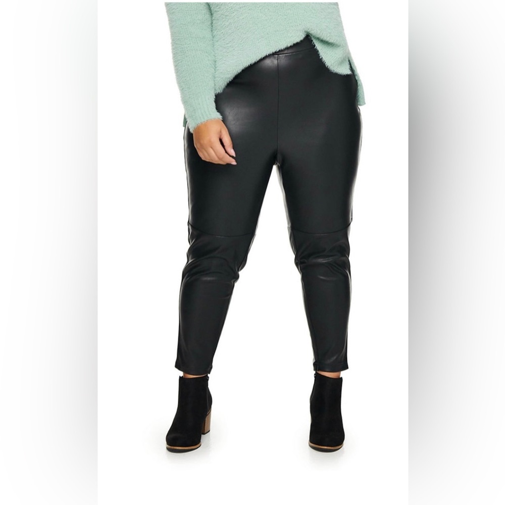 Women’s vegan leather leggings